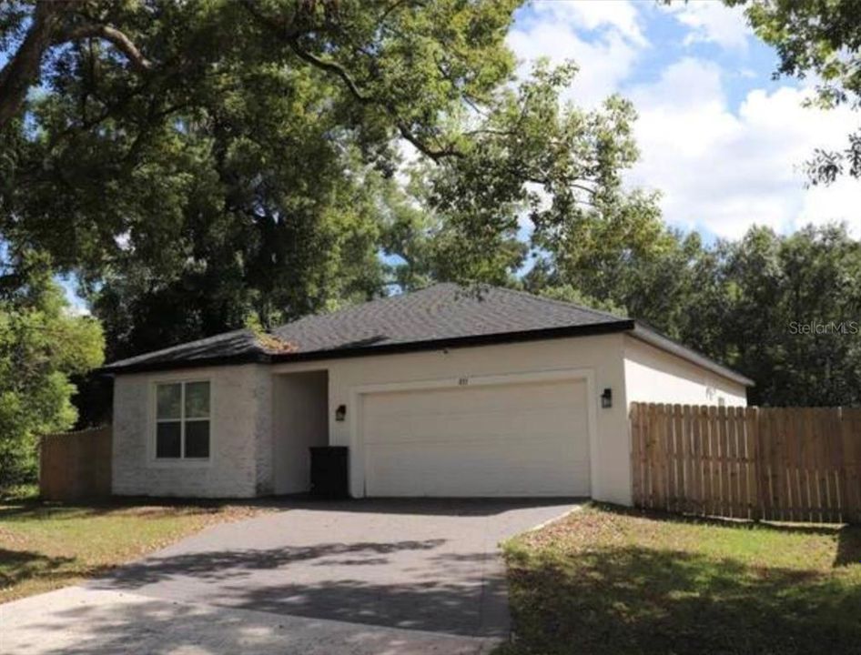 Vendido Recientemente: $350,000 (3 camas, 2 baños, 1700 Pies cuadrados)