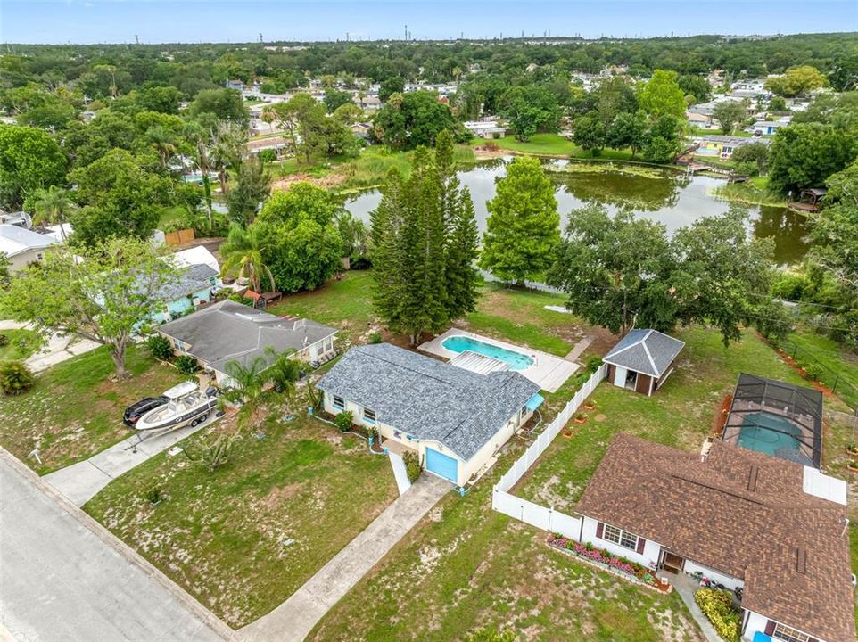 На продажу: $359,900 (2 спален, 1 ванн, 1030 Квадратных фут)