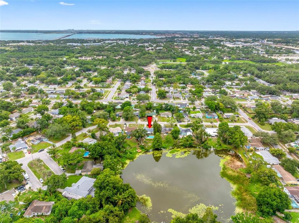 На продажу: $359,900 (2 спален, 1 ванн, 1030 Квадратных фут)