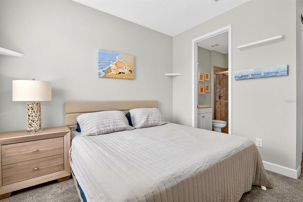 En Venta: $364,900 (2 camas, 2 baños, 1582 Pies cuadrados)
