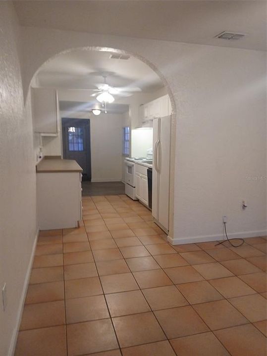 For Rent: $2,100 (3 beds, 1 baths, 1354 Square Feet)