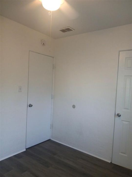 For Rent: $2,100 (3 beds, 1 baths, 1354 Square Feet)
