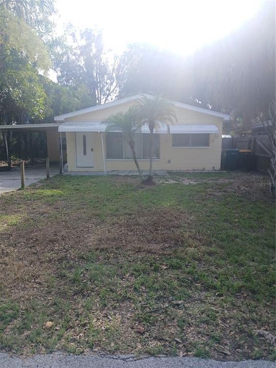 For Rent: $2,100 (3 beds, 1 baths, 1354 Square Feet)