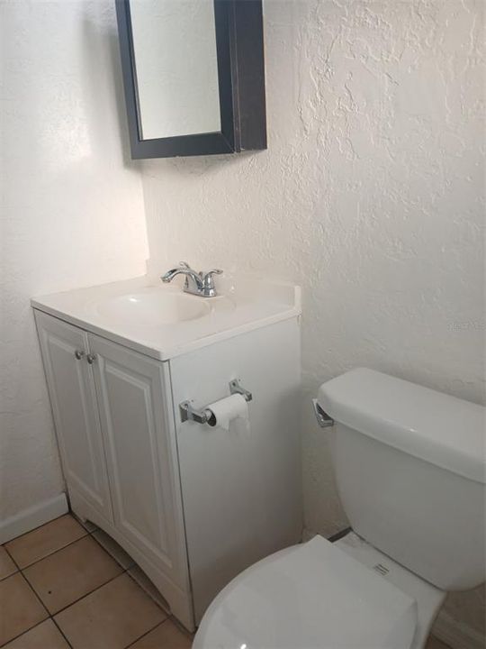 For Rent: $2,100 (3 beds, 1 baths, 1354 Square Feet)