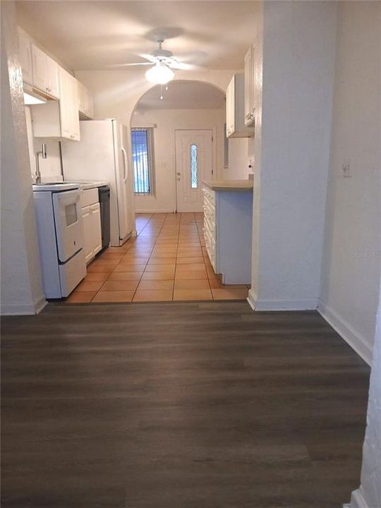 For Rent: $2,100 (3 beds, 1 baths, 1354 Square Feet)
