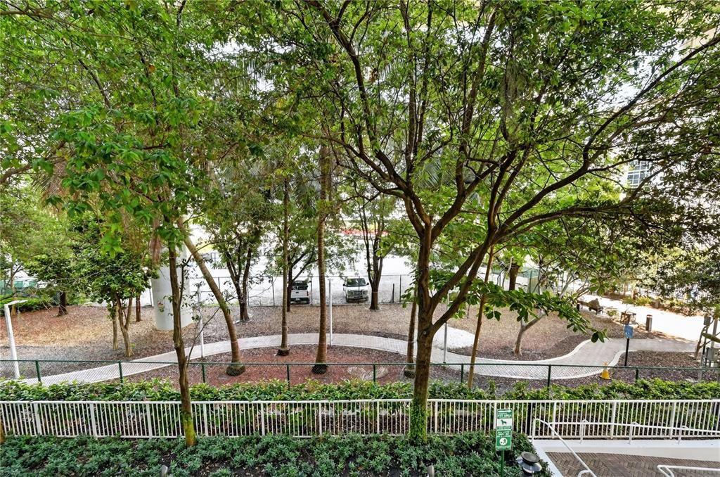 For Sale: $415,000 (1 beds, 1 baths, 757 Square Feet)