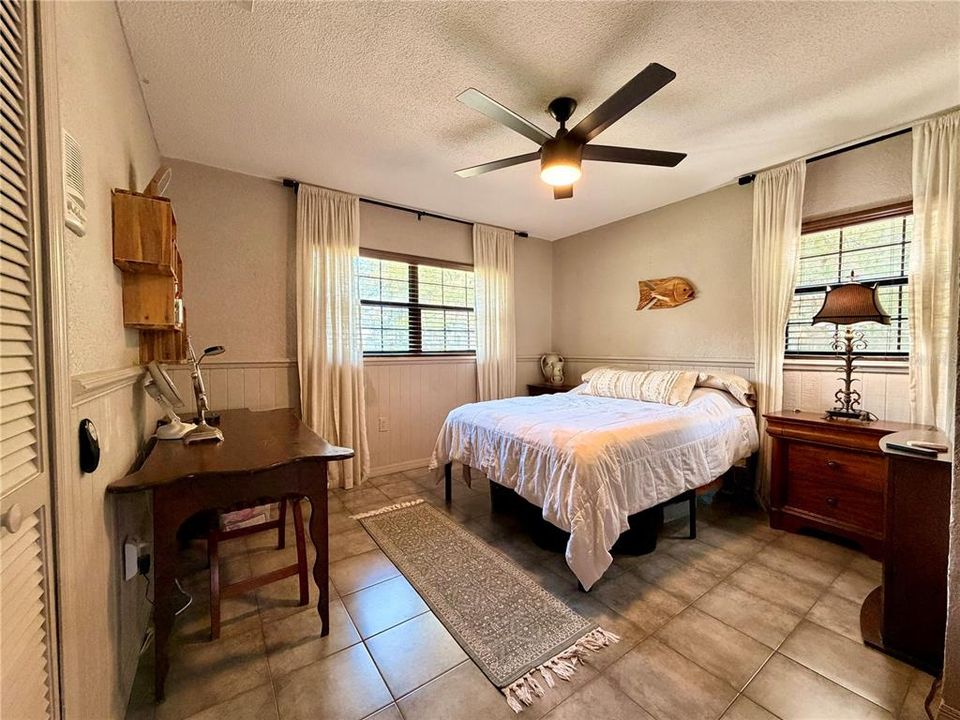 En Venta: $650,000 (4 camas, 3 baños, 3002 Pies cuadrados)