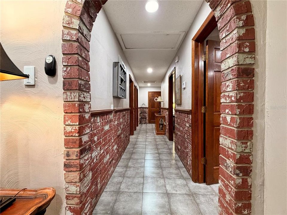 En Venta: $650,000 (4 camas, 3 baños, 3002 Pies cuadrados)