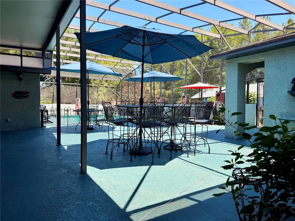 En Venta: $650,000 (4 camas, 3 baños, 3002 Pies cuadrados)
