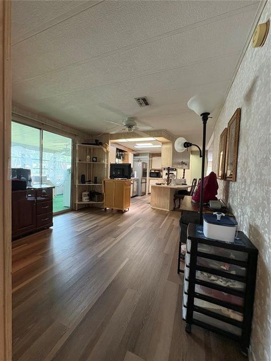 For Sale: $175,000 (2 beds, 2 baths, 1344 Square Feet)