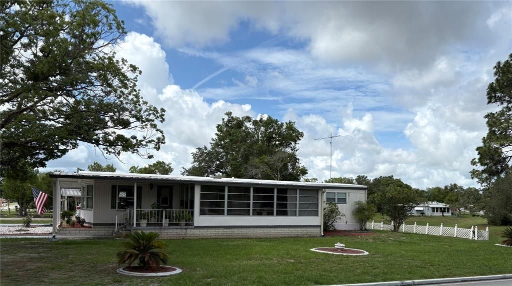 For Sale: $175,000 (2 beds, 2 baths, 1344 Square Feet)