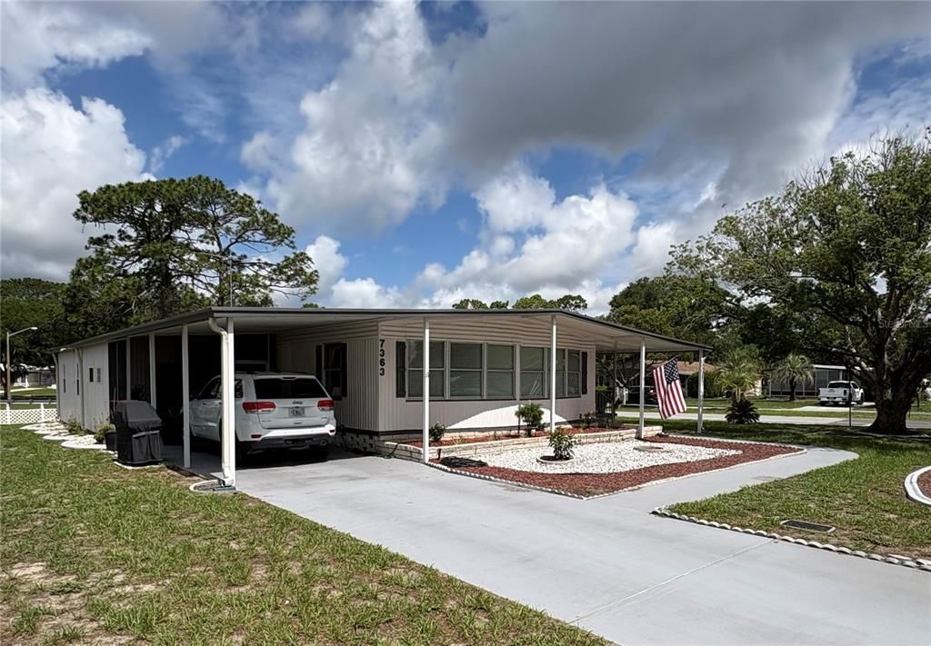 For Sale: $175,000 (2 beds, 2 baths, 1344 Square Feet)