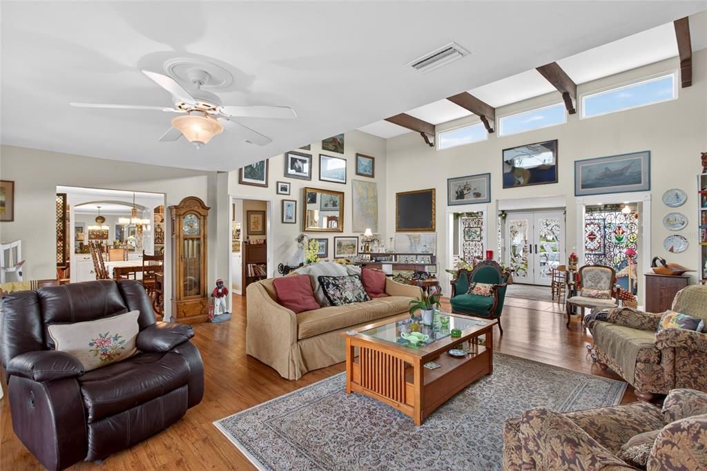 For Sale: $418,800 (3 beds, 2 baths, 2354 Square Feet)