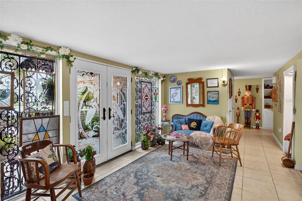 For Sale: $418,800 (3 beds, 2 baths, 2354 Square Feet)