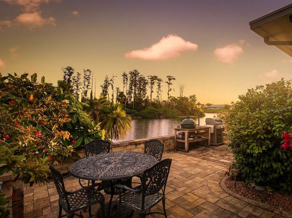 For Sale: $418,800 (3 beds, 2 baths, 2354 Square Feet)