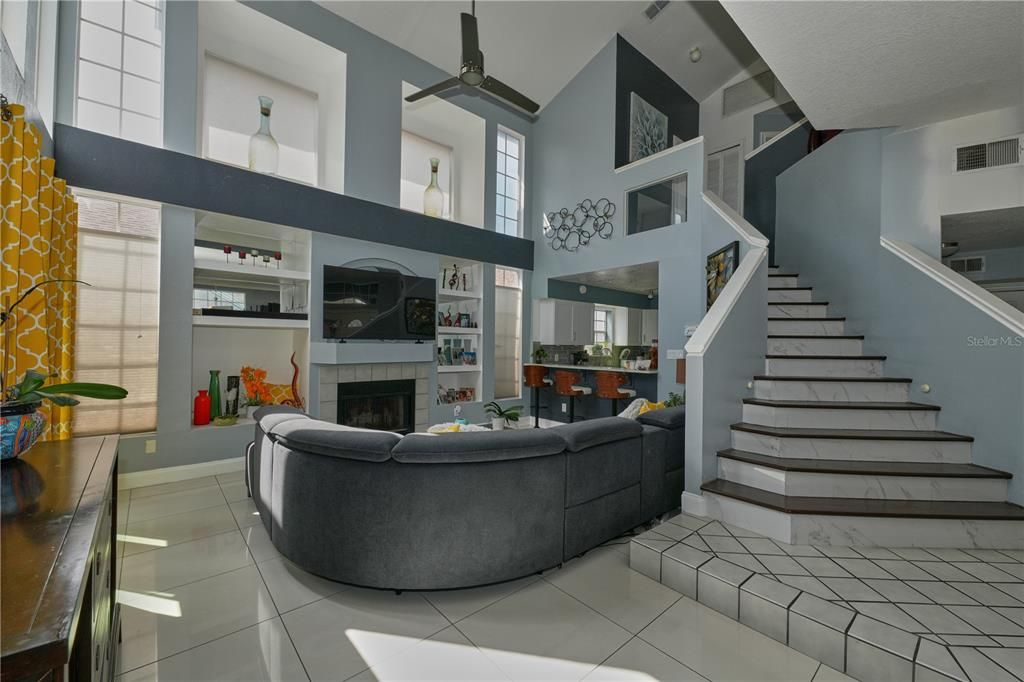 На продажу: $409,900 (4 спален, 2 ванн, 1687 Квадратных фут)