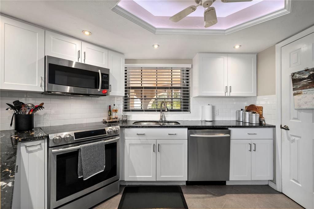 En Venta: $199,999 (2 camas, 2 baños, 1405 Pies cuadrados)