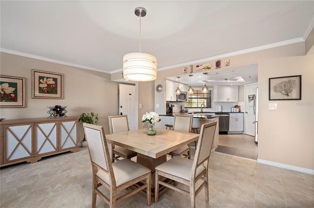 En Venta: $199,999 (2 camas, 2 baños, 1405 Pies cuadrados)