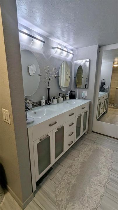 En Venta: $199,999 (2 camas, 2 baños, 1405 Pies cuadrados)