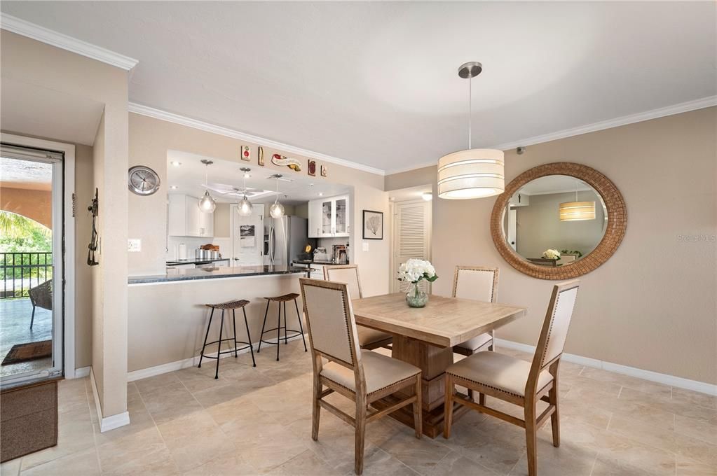 En Venta: $199,999 (2 camas, 2 baños, 1405 Pies cuadrados)