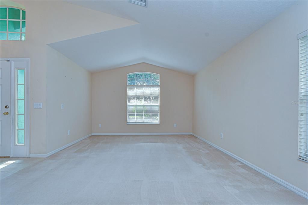 For Sale: $390,000 (3 beds, 2 baths, 1629 Square Feet)