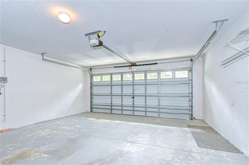 For Sale: $390,000 (3 beds, 2 baths, 1629 Square Feet)