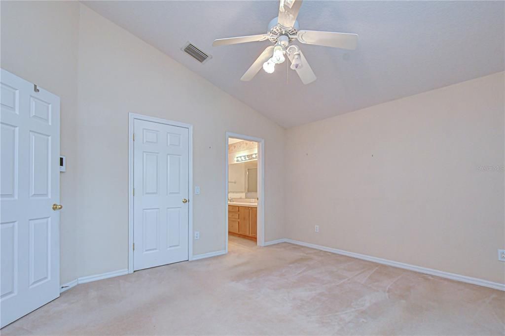 For Sale: $390,000 (3 beds, 2 baths, 1629 Square Feet)