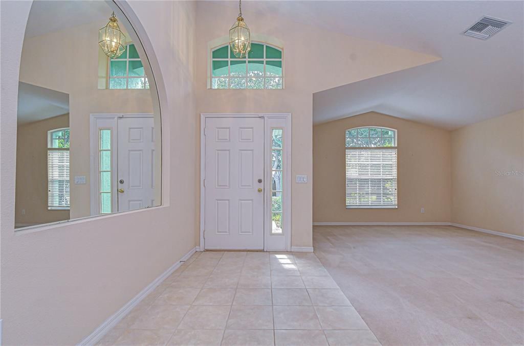 For Sale: $390,000 (3 beds, 2 baths, 1629 Square Feet)