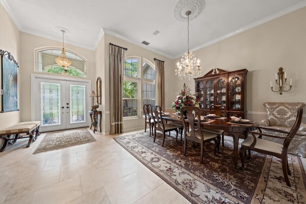 En Venta: $1,049,000 (4 camas, 3 baños, 3108 Pies cuadrados)