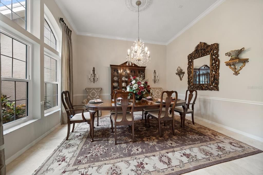 En Venta: $1,049,000 (4 camas, 3 baños, 3108 Pies cuadrados)