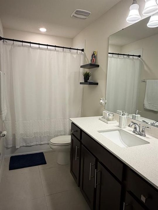 For Rent: $3,100 (4 beds, 2 baths, 2380 Square Feet)
