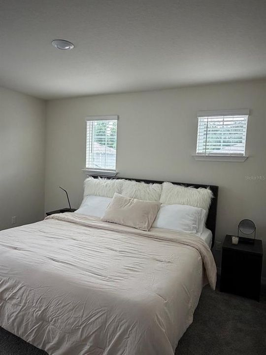 For Rent: $3,100 (4 beds, 2 baths, 2380 Square Feet)