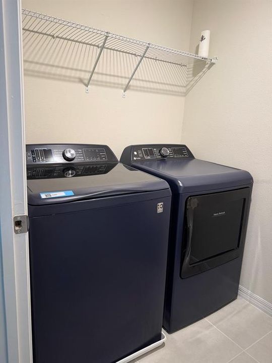 For Rent: $3,100 (4 beds, 2 baths, 2380 Square Feet)