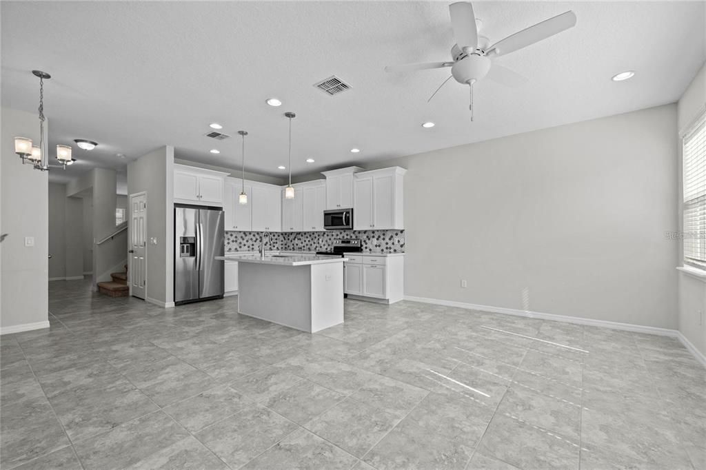 For Rent: $2,800 (3 beds, 2 baths, 1768 Square Feet)