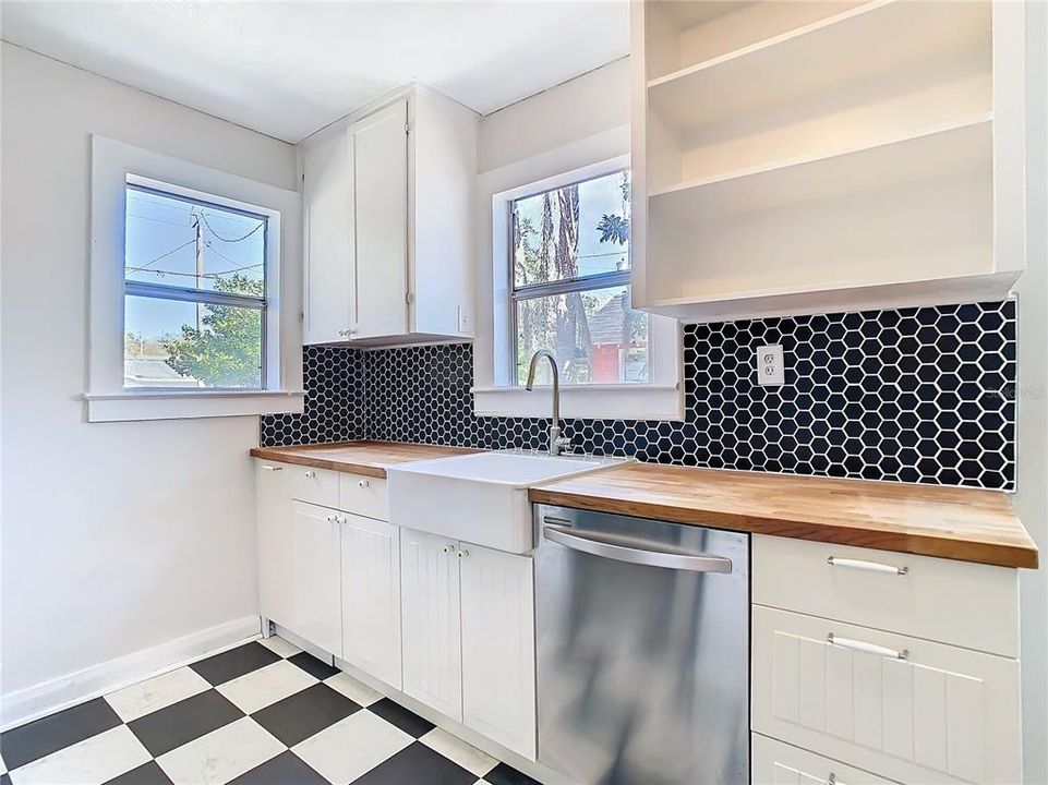 En Renta: $2,400 (2 camas, 1 baños, 1373 Pies cuadrados)