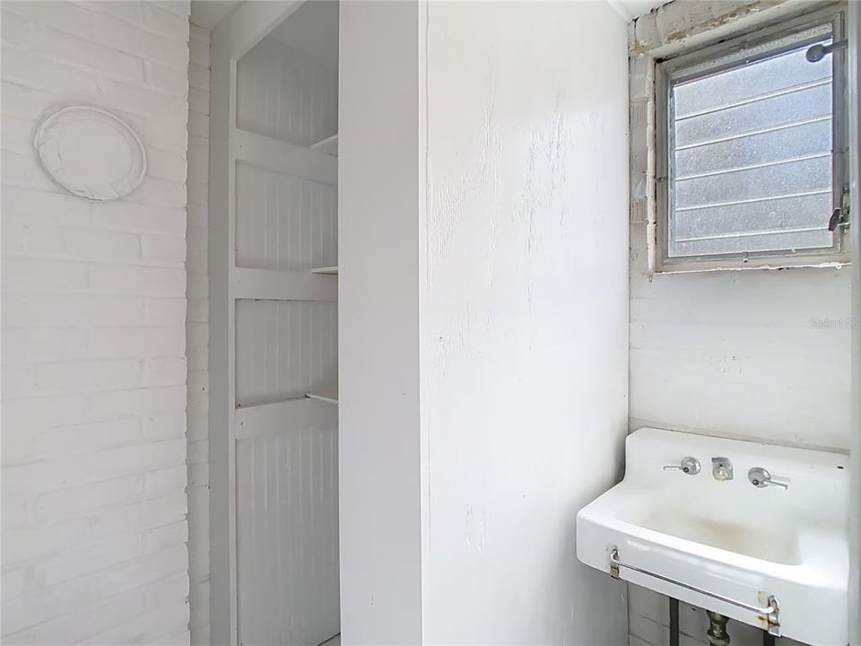 En Renta: $2,400 (2 camas, 1 baños, 1373 Pies cuadrados)