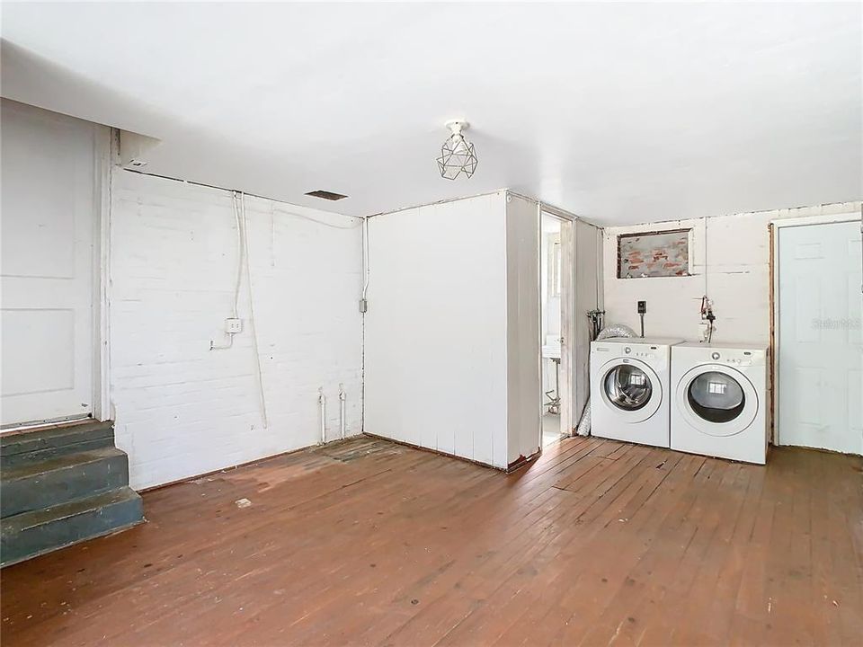 En Renta: $2,400 (2 camas, 1 baños, 1373 Pies cuadrados)