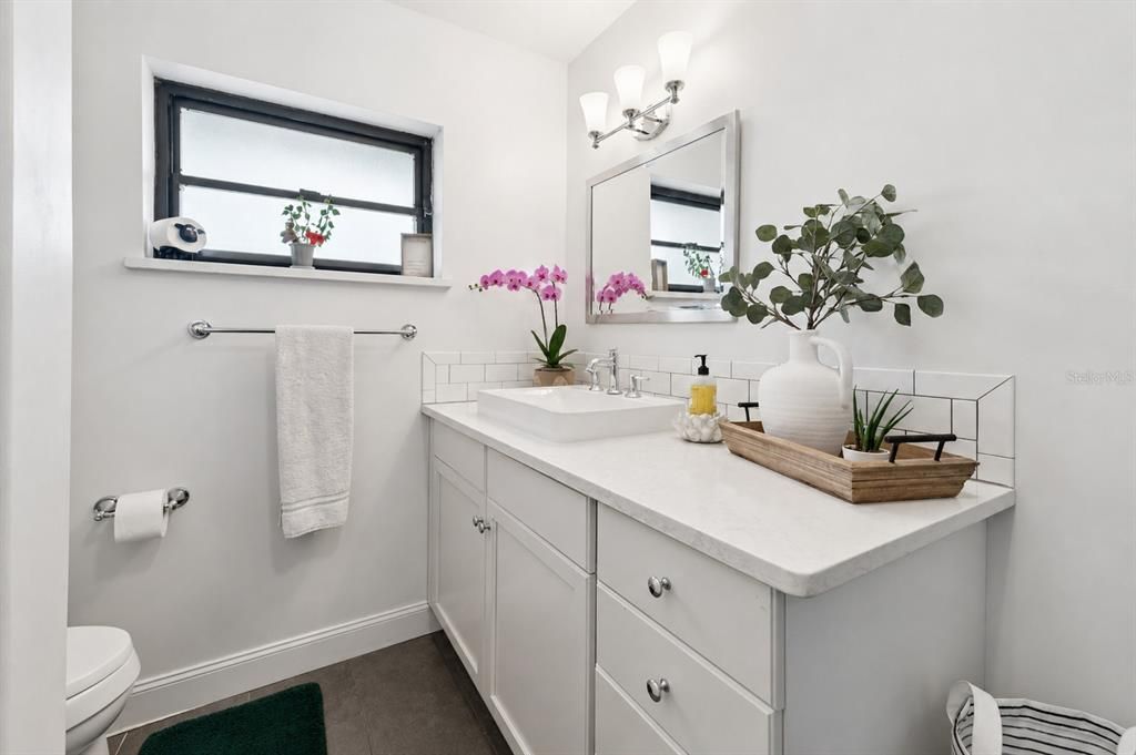 For Sale: $425,000 (3 beds, 2 baths, 1870 Square Feet)