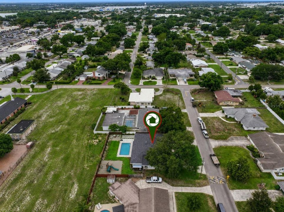 For Sale: $425,000 (3 beds, 2 baths, 1870 Square Feet)