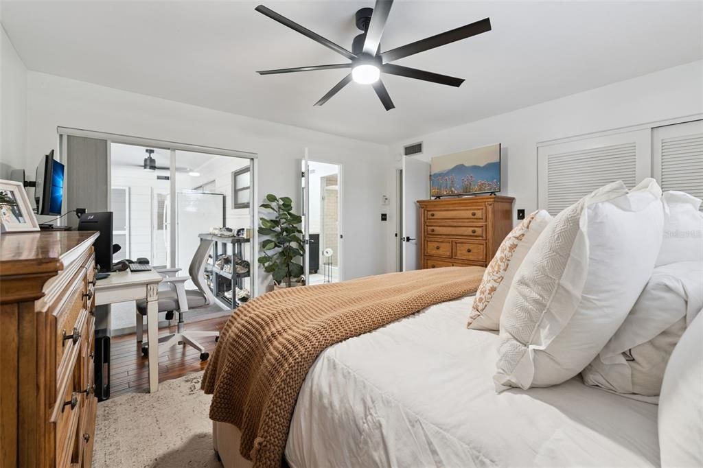 For Sale: $425,000 (3 beds, 2 baths, 1870 Square Feet)