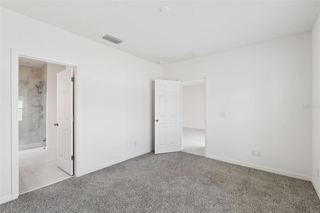 For Sale: $325,000 (4 beds, 2 baths, 1540 Square Feet)