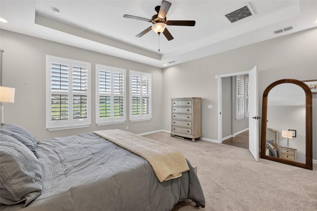 For Sale: $990,000 (5 beds, 3 baths, 4933 Square Feet)