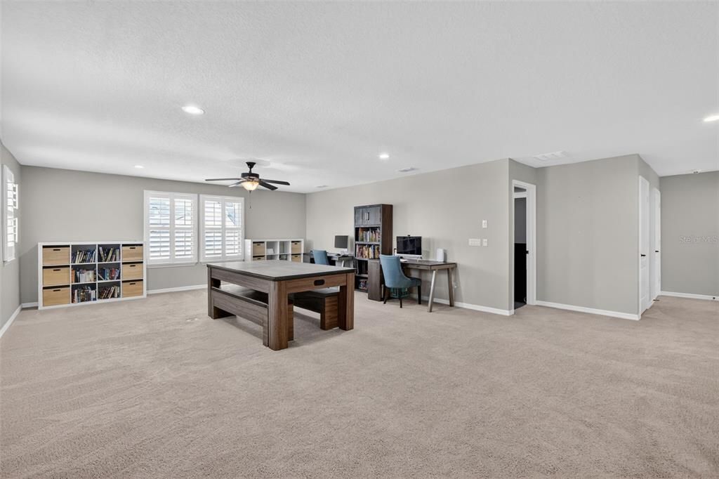 For Sale: $990,000 (5 beds, 3 baths, 4933 Square Feet)