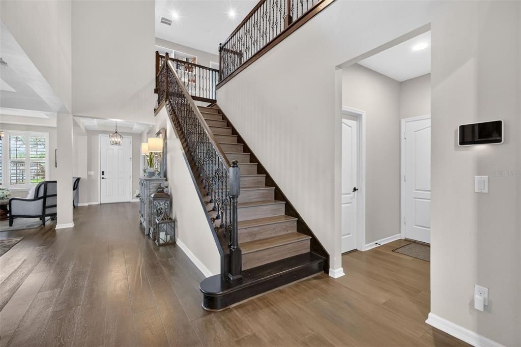 For Sale: $990,000 (5 beds, 3 baths, 4933 Square Feet)