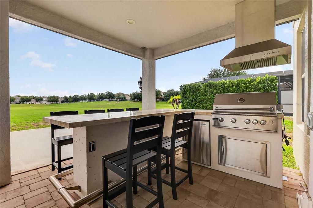 For Sale: $990,000 (5 beds, 3 baths, 4933 Square Feet)