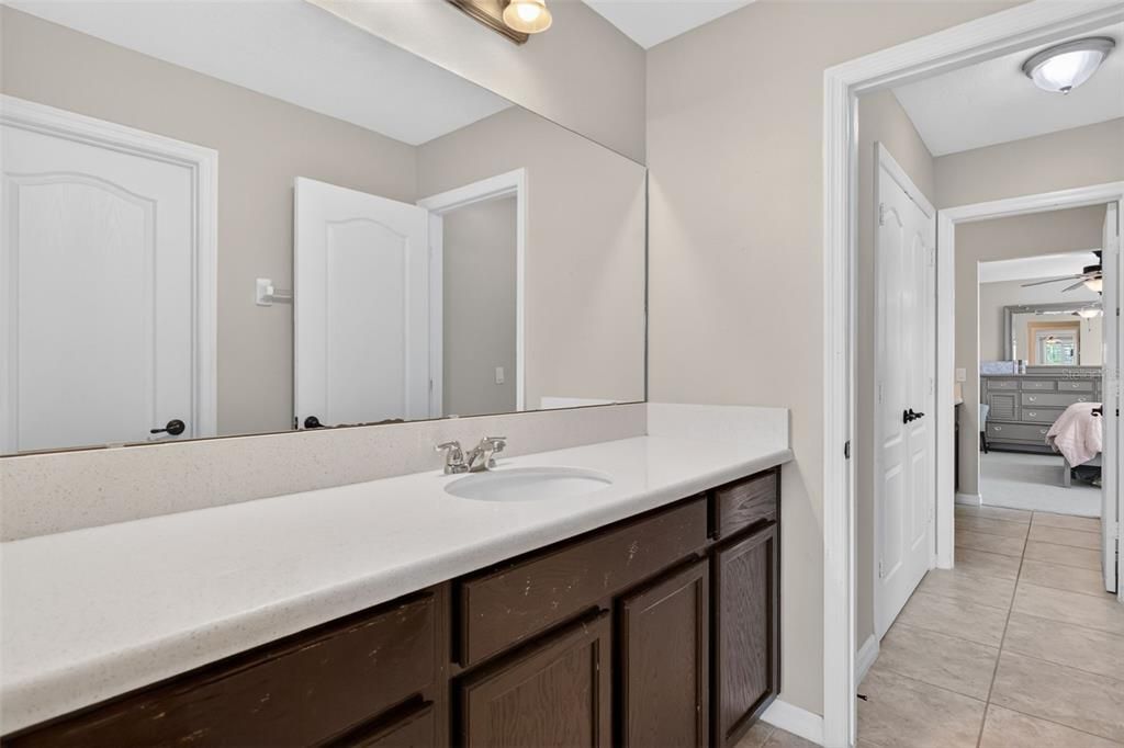 For Sale: $990,000 (5 beds, 3 baths, 4933 Square Feet)