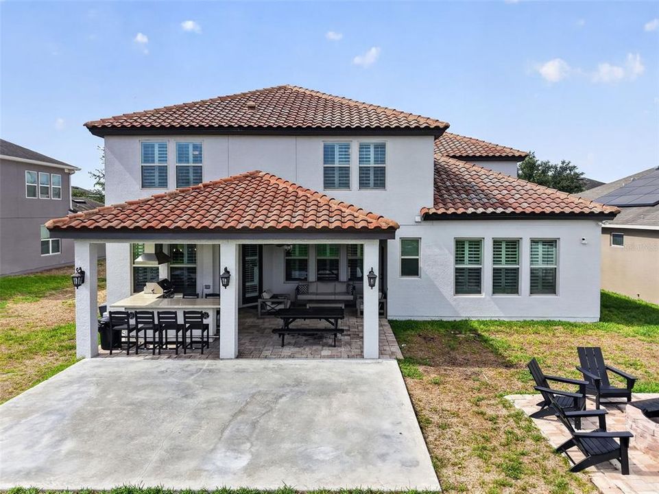 For Sale: $990,000 (5 beds, 3 baths, 4933 Square Feet)