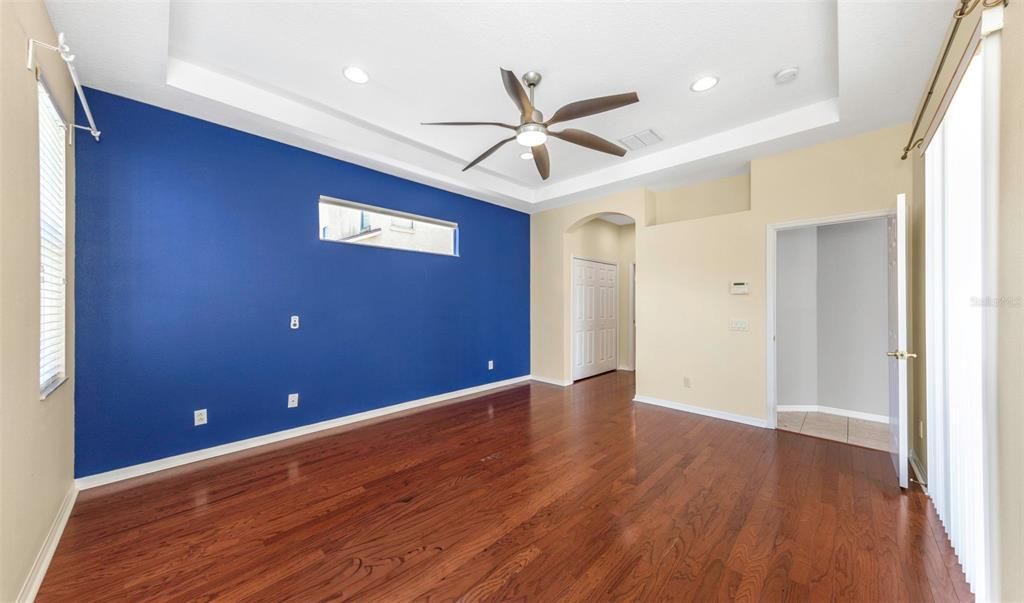 Active With Contract: $610,000 (3 beds, 2 baths, 2076 Square Feet)