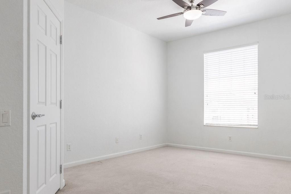For Rent: $2,200 (3 beds, 2 baths, 1447 Square Feet)