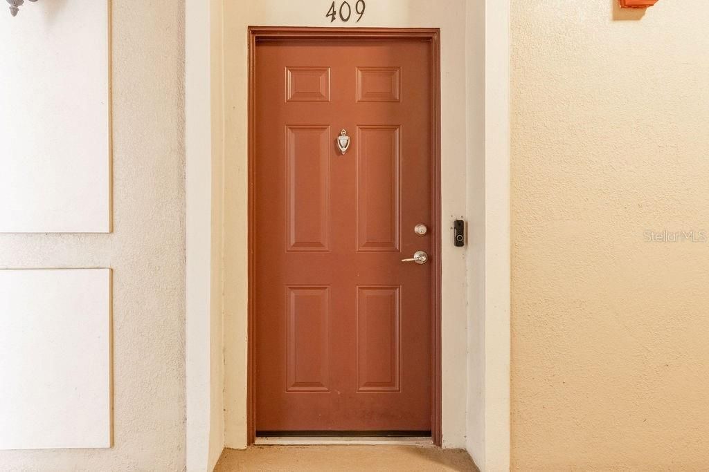 For Rent: $2,200 (3 beds, 2 baths, 1447 Square Feet)